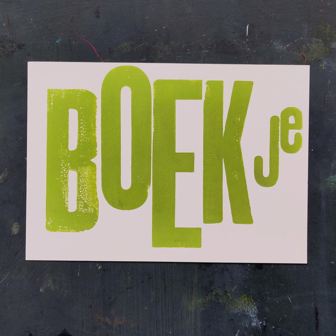 The word Boekje (little book) is printed in a light green ink on white A5 paper.